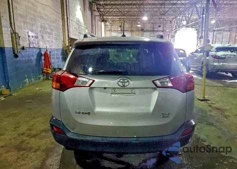 2015 Toyota Rav4 Xle from USA, damaged, VIN 2T3RFREV1FW333567